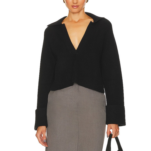 L'Academie 'Harvey' Black Plunge Neck Pullover Size M - Picture 1 of 5